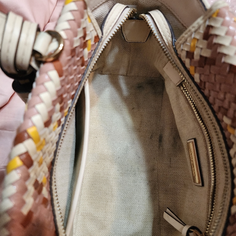 Tory Burch braided leather hand bag with matching wallet. - Picture 8 of 13